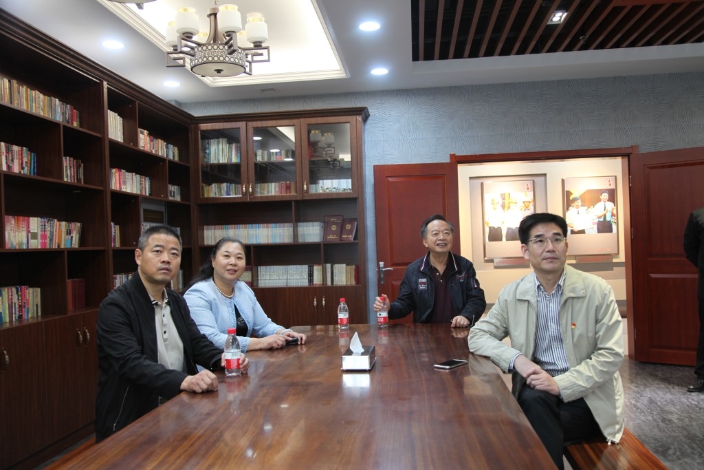 2019年10月11日，連云港市退役軍人事務局王永仕局長一行到1號樓參觀展館